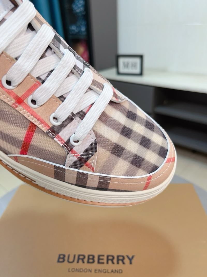 Burberry Low Shoes